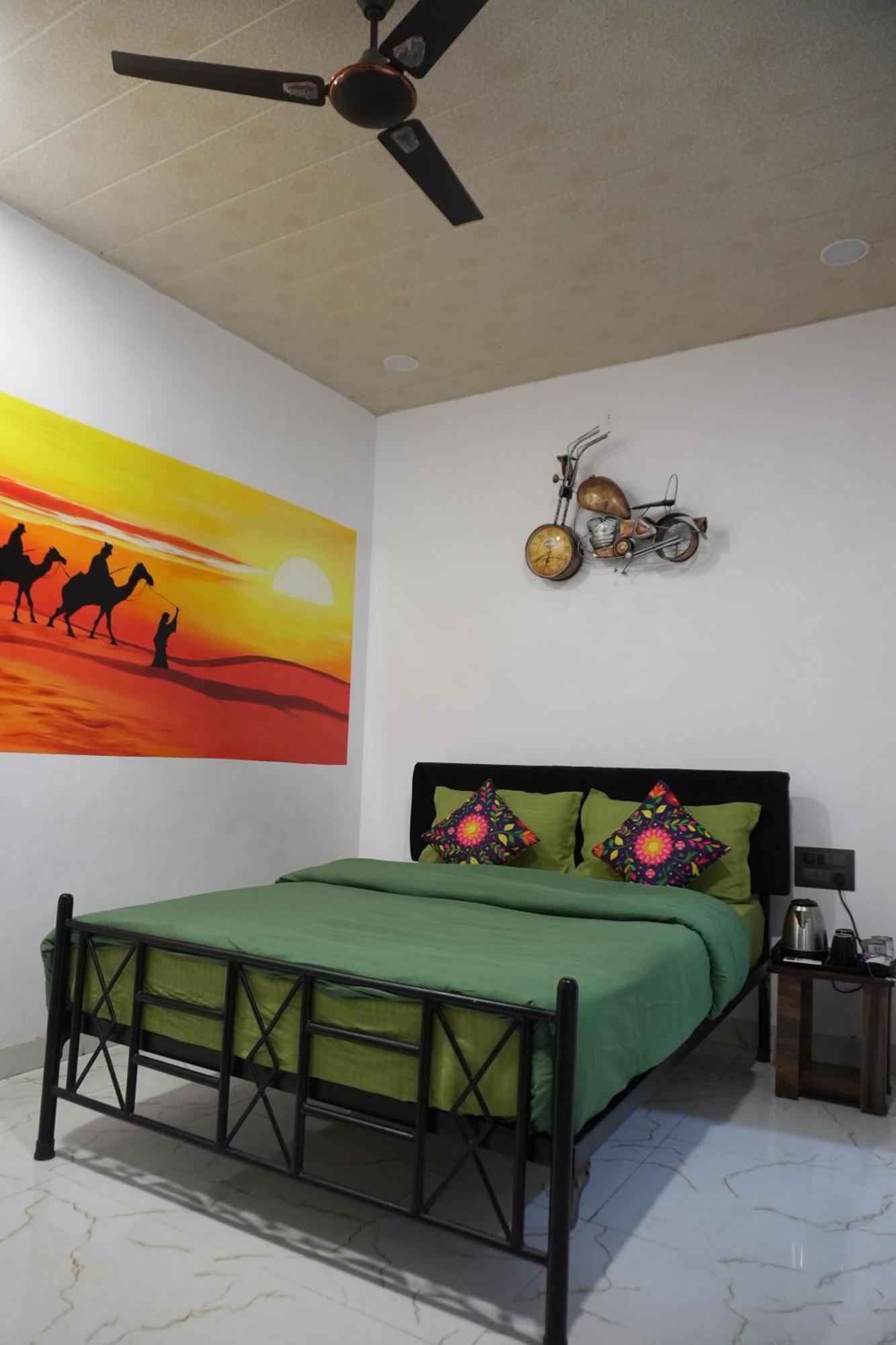 Funky Backpackers Hotel Udaipur Buitenkant foto