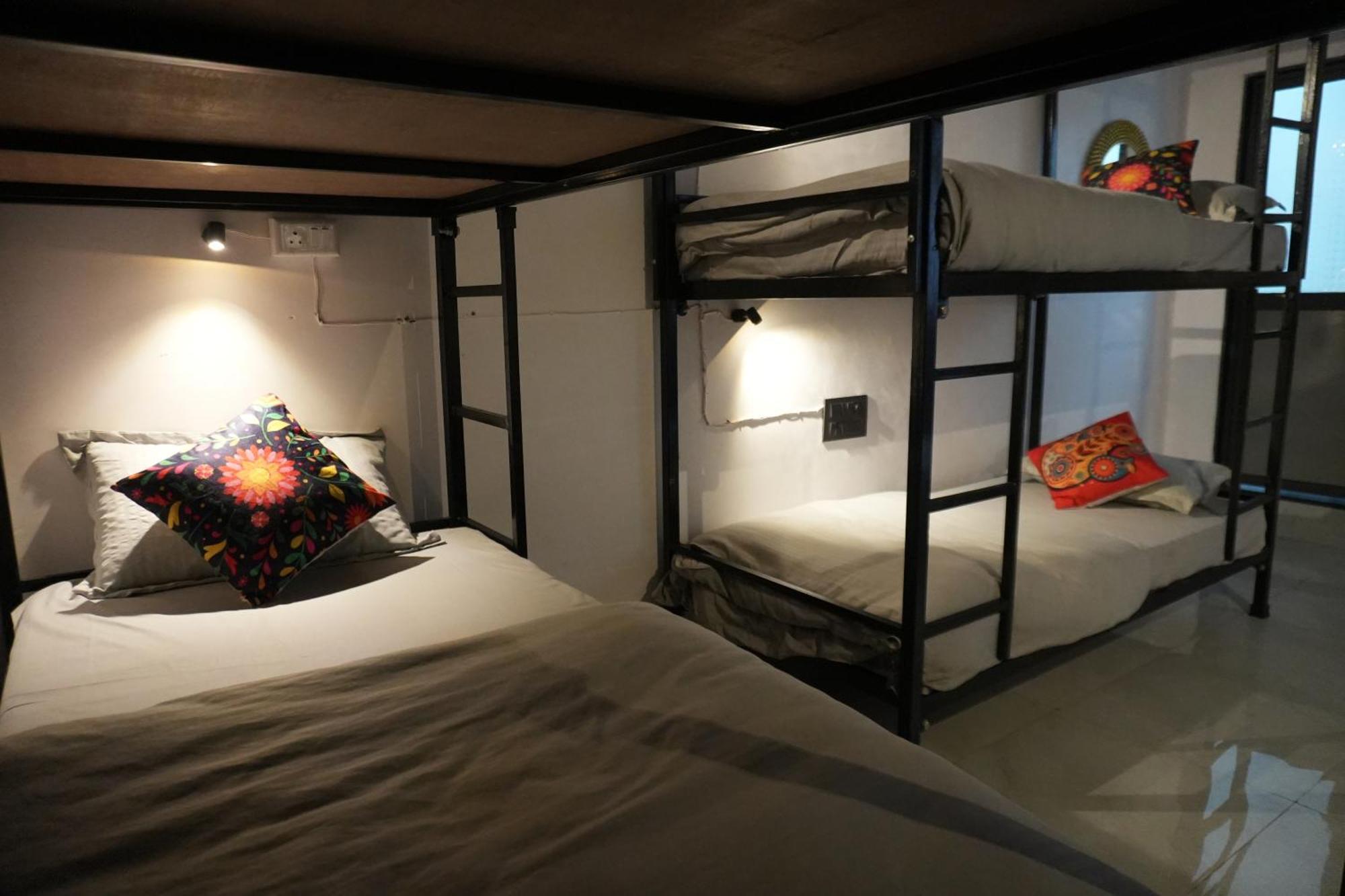 Funky Backpackers Hotel Udaipur Buitenkant foto